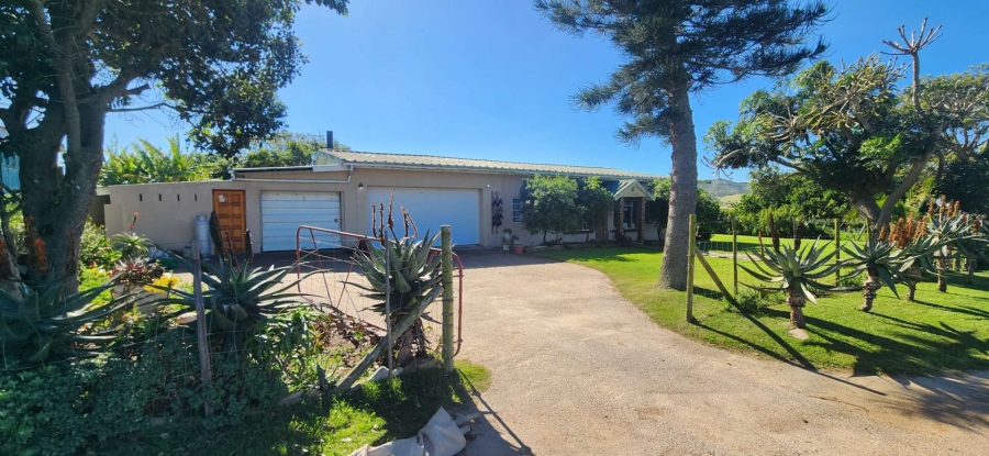 8 Bedroom Property for Sale in Mossel Bay Rural Western Cape